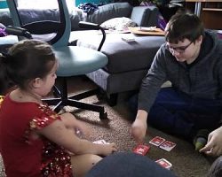 Lyra and Leelan play a game together. (I think it's called Train of Thought?)