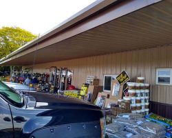 This photo - as well as the next 3 - were just some pretty shots at another Amish store we shopped at.